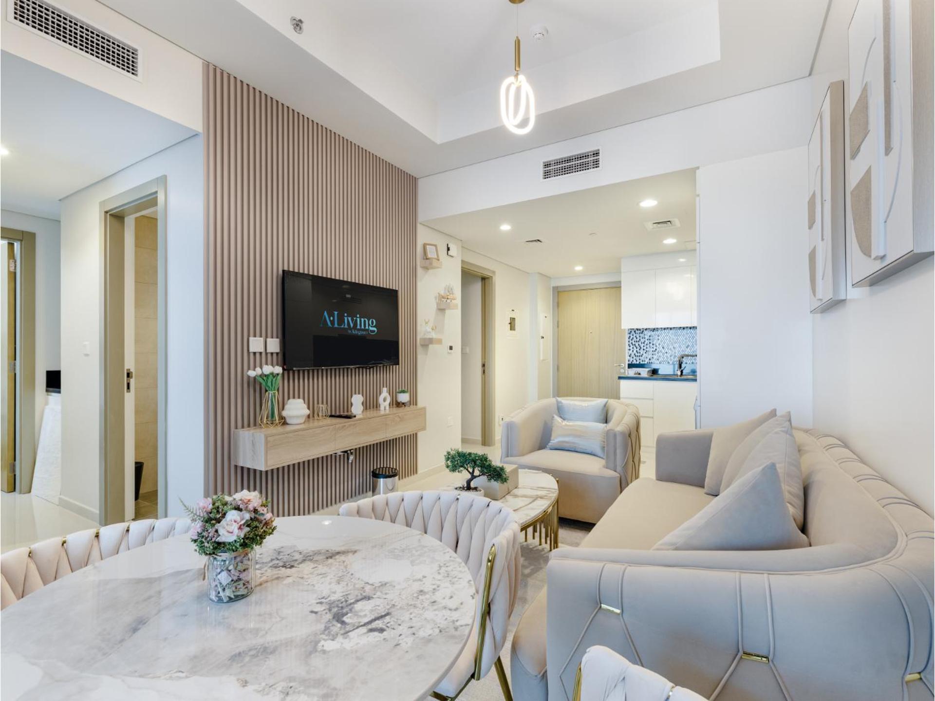 Stylish 2br Maid's Aykon Business Bay *